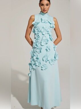 Allure 3 d floral maxi size medium